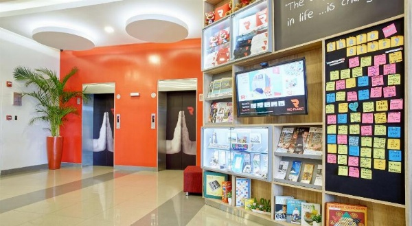 Red Planet Manila Aseana City image 10