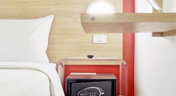 Red Planet Manila Aseana City image 29